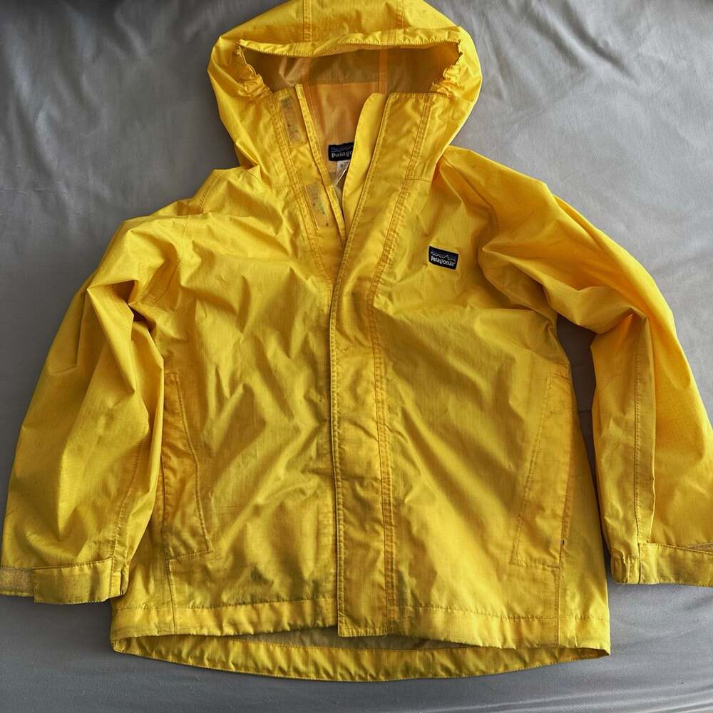Patagonia Kid S 8 Yellow Rain Coat Jacket Hooded Full Zip Lightweight Waterproof